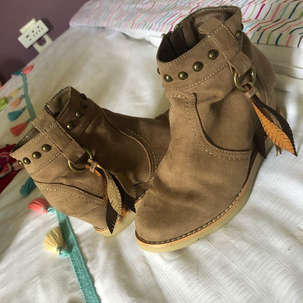 Dolce vita little girl’s ankle boots size 12